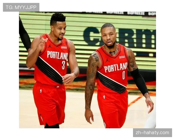 CJ麦科勒姆突破制造空位投篮效率明显提升对比利拉德更稳定